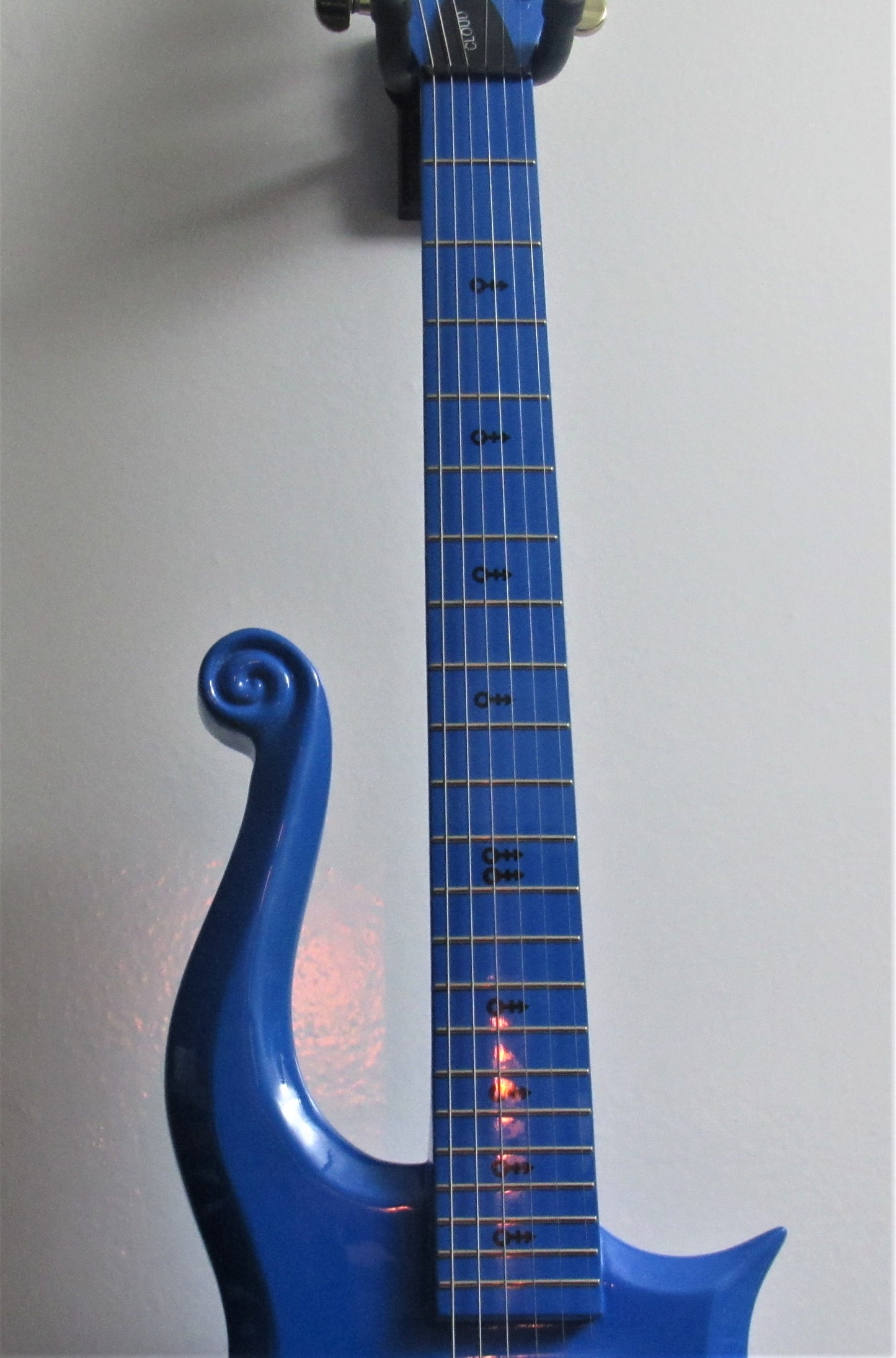 upper side of prince cloud guitar