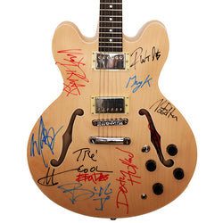 Green Day – Blink 182 – The Offspring Band Tours Signed Guitar loading=