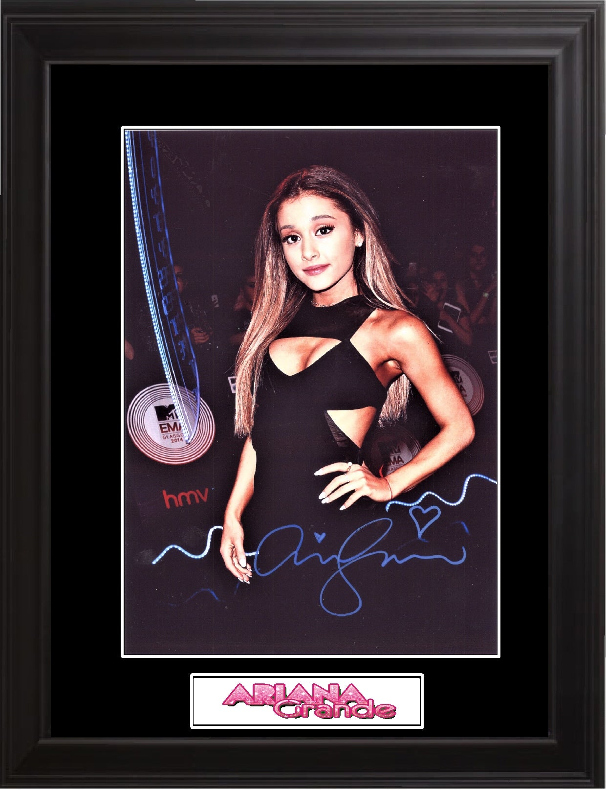 Ariana Grande Autographed Photo - Zion Graphic Collectibles