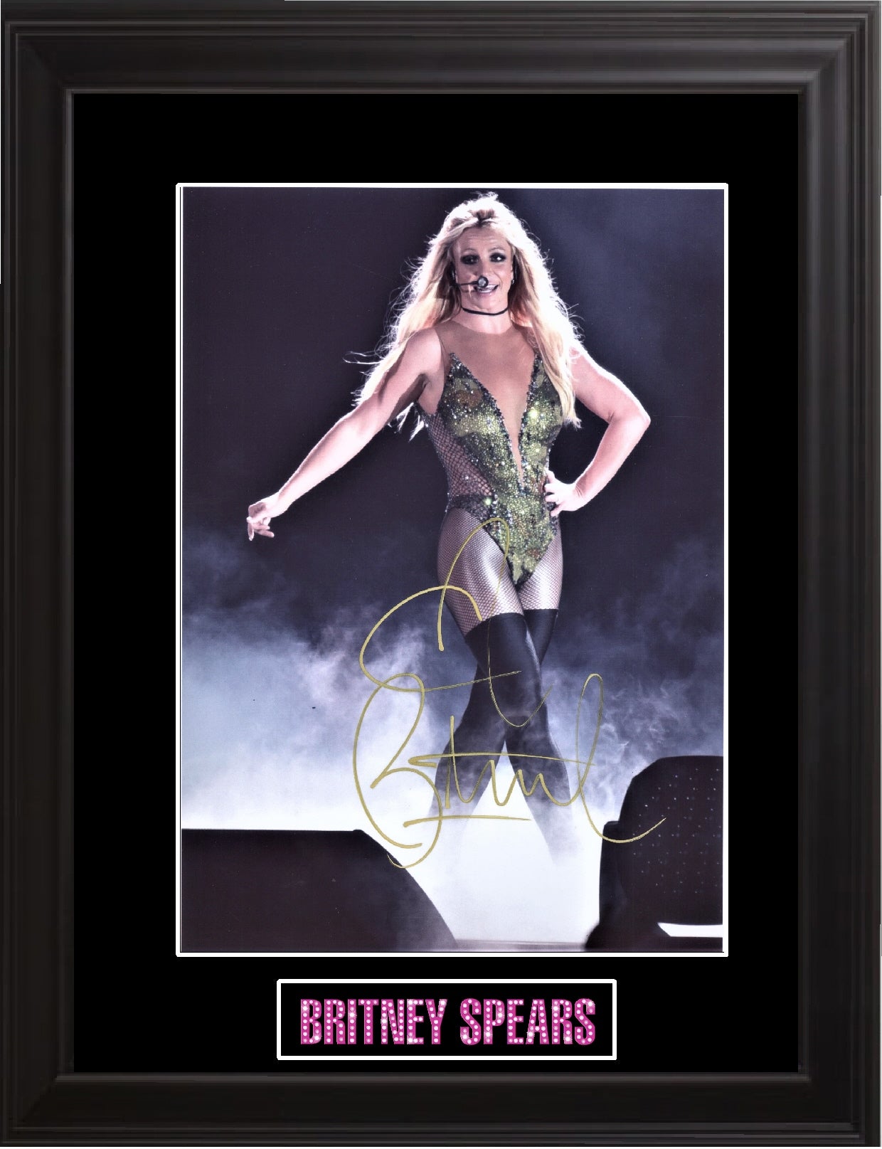 Britney Spears Autographed Photo - Zion Graphic Collectibles