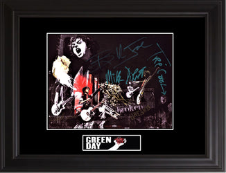 Green Day Autographed Photo - Zion Graphic Collectibles